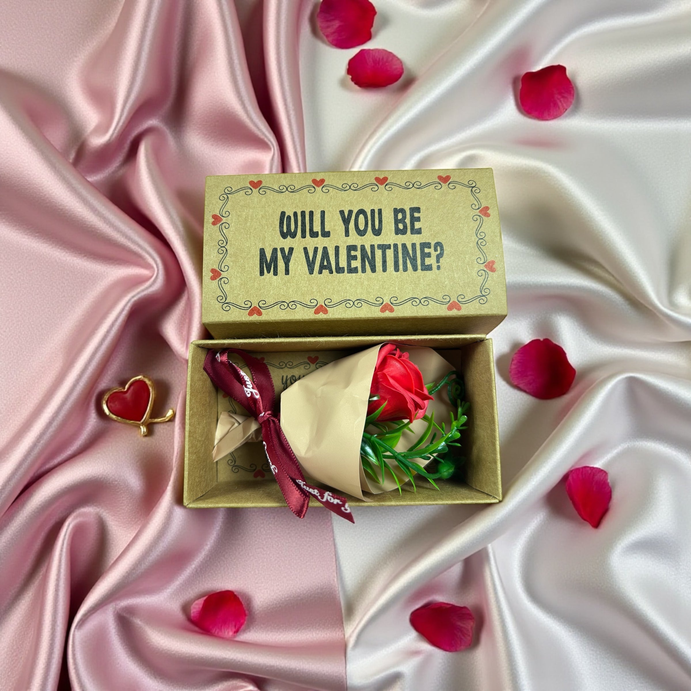 Love & Glow Valentine Gift Box – Luxury Candle Gift Set for Her, Romantic Valentine’s Day Box, Handmade Soy Candles